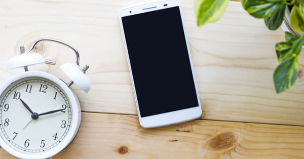 ついスマホを見ちゃう→スマホを使えないようにする