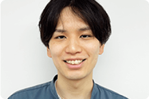 講師