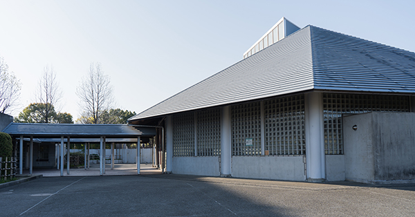 公民館などで行う、教室型の、生活困窮家庭の中学生の学習支援